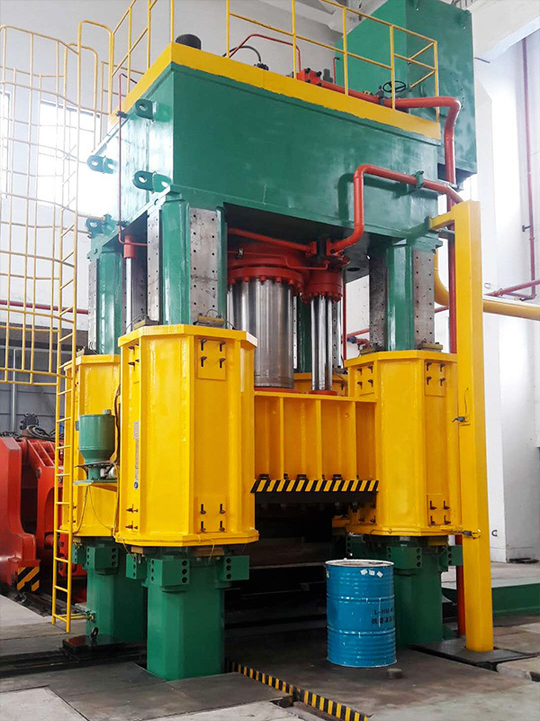 1250T快鍛液壓(ya)機-漢中群(qún)峰