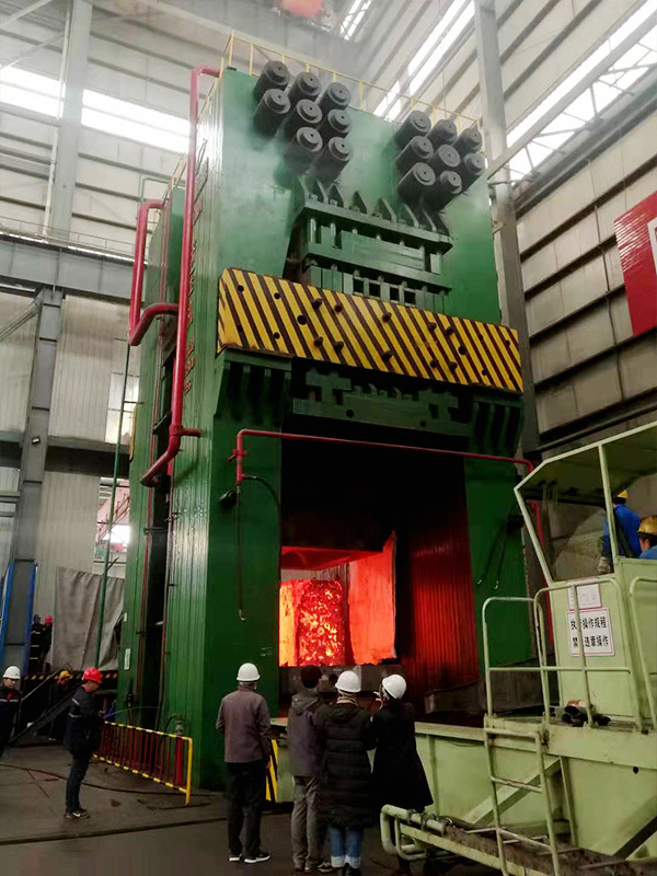 50000T擠(ji)壓液壓機-河北(bei)宏潤