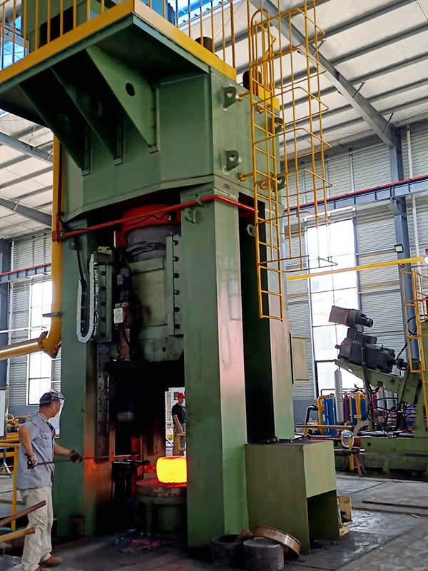 1600T開坯液(yè)壓機-江蘇(su)弘揚