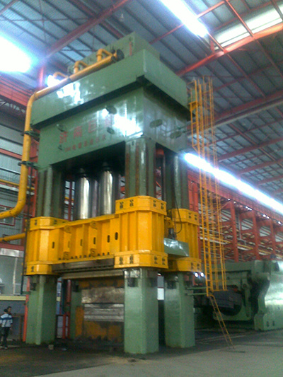 泰安(ān)華偉重工(gōng)10000T鍛造液壓(yā)機