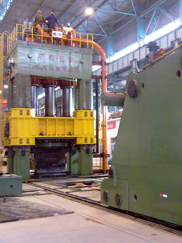 3150T快(kuai)鍛液壓機(ji)組-襄陽鋼(gang)鐵