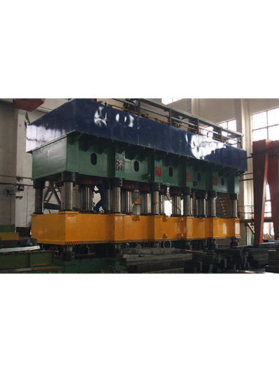 一汽青島(dǎo)汽車縱梁液壓(ya)機